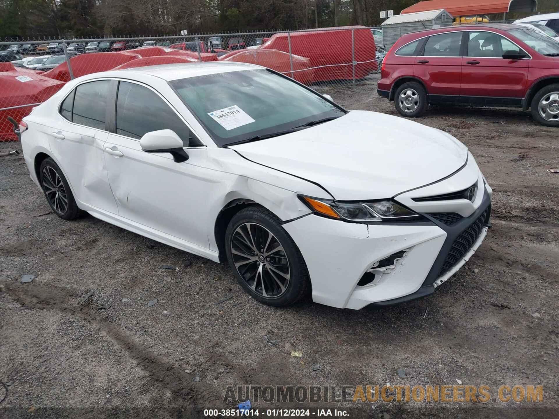 4T1B11HK7JU119008 TOYOTA CAMRY 2018