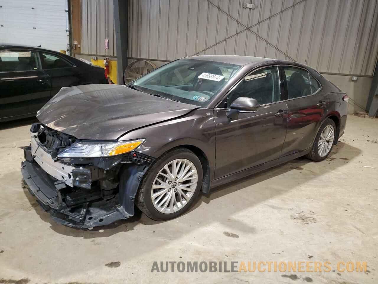 4T1B11HK7JU132504 TOYOTA CAMRY 2018