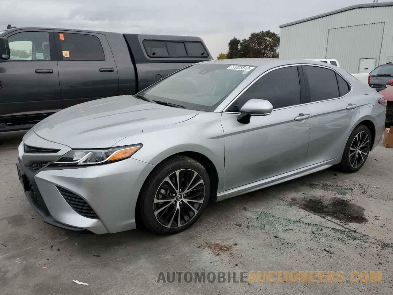 4T1B11HK7JU132714 TOYOTA CAMRY 2018