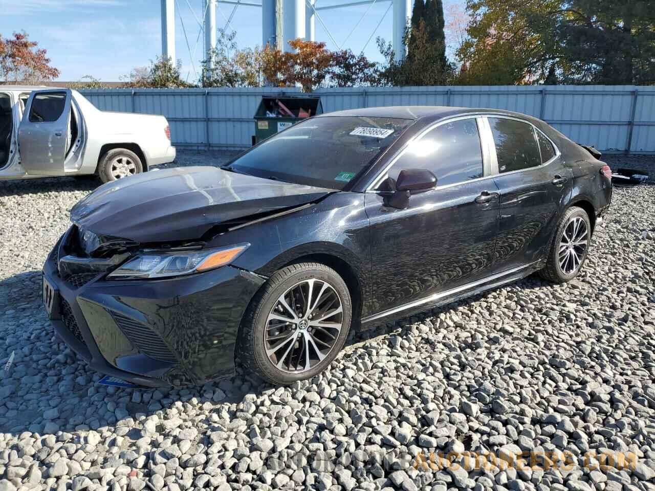 4T1B11HK7JU139498 TOYOTA CAMRY 2018