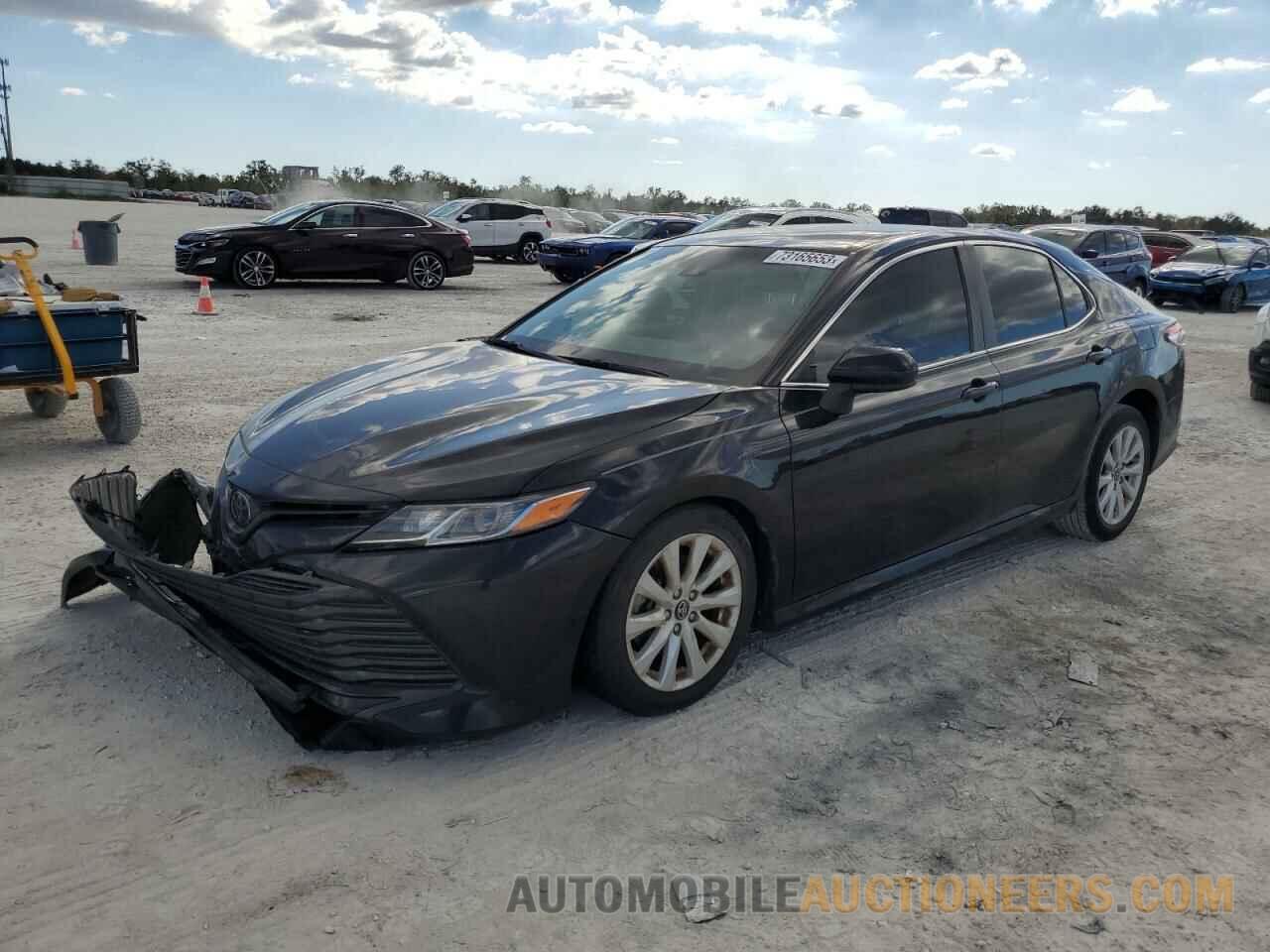 4T1B11HK7JU143938 TOYOTA CAMRY 2018