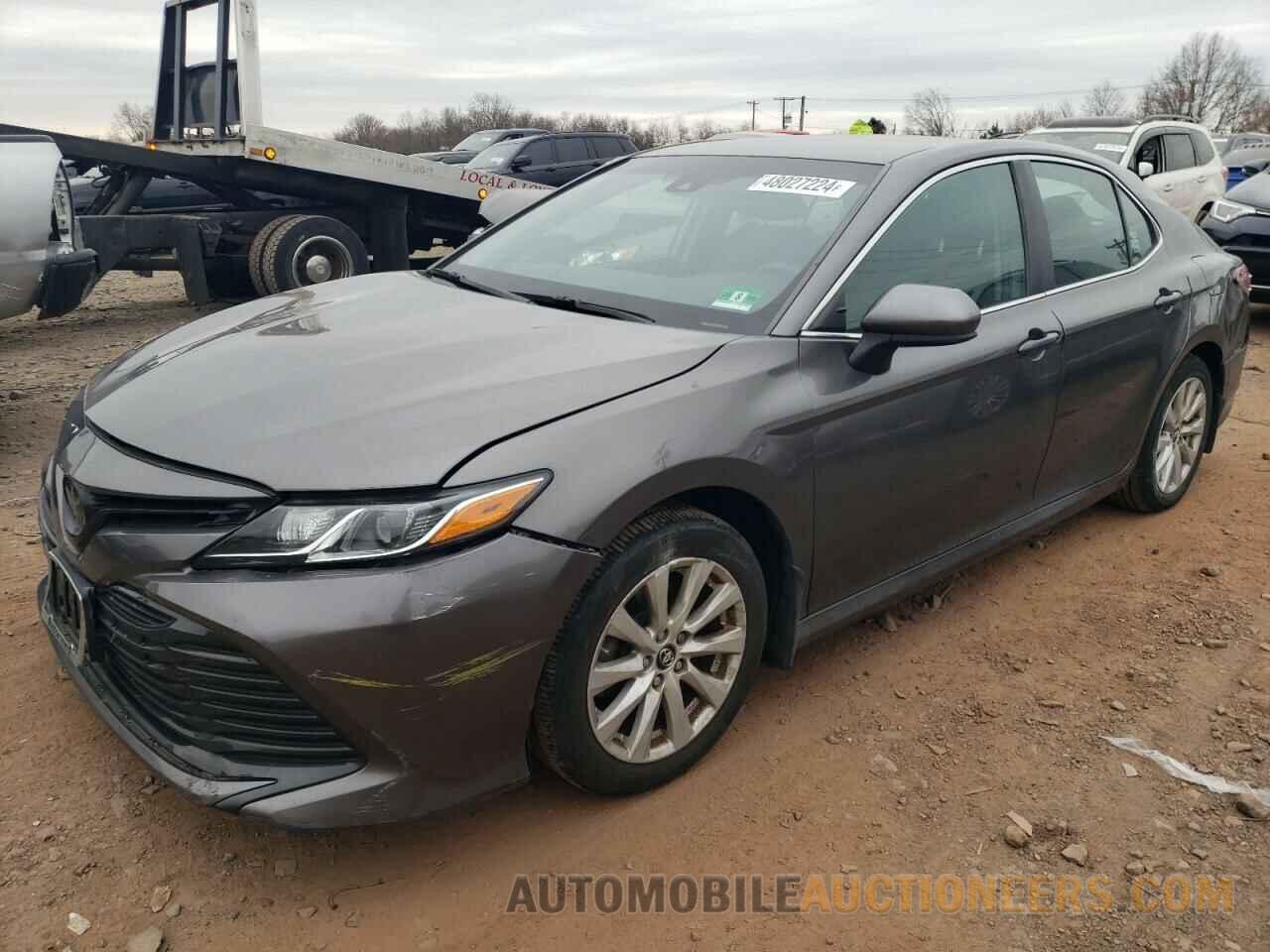 4T1B11HK7JU145463 TOYOTA CAMRY 2018