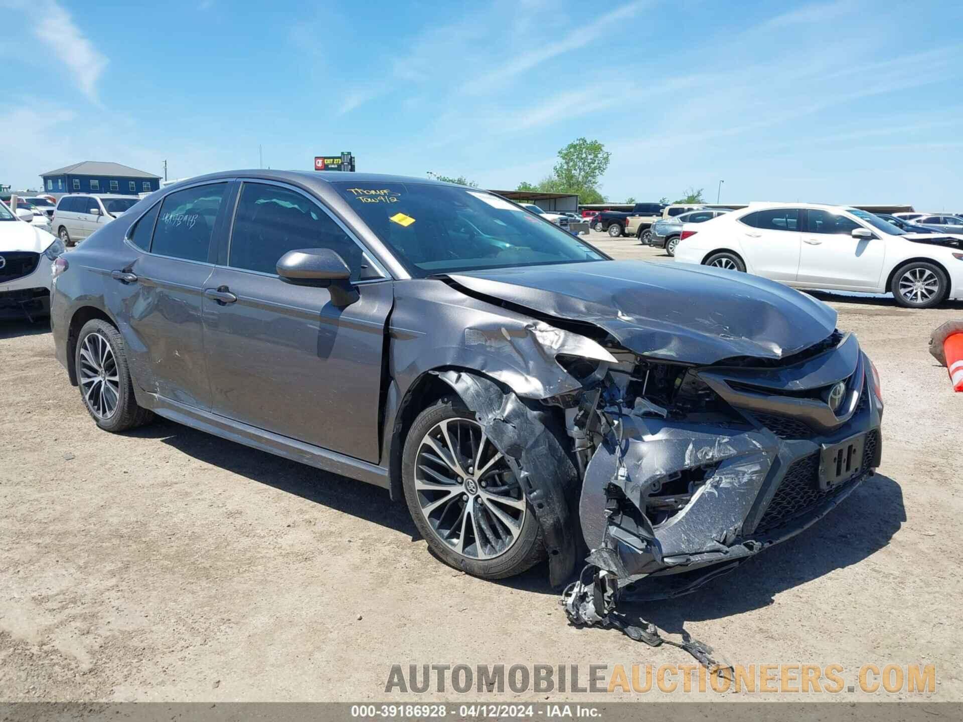 4T1B11HK7JU149951 TOYOTA CAMRY 2018