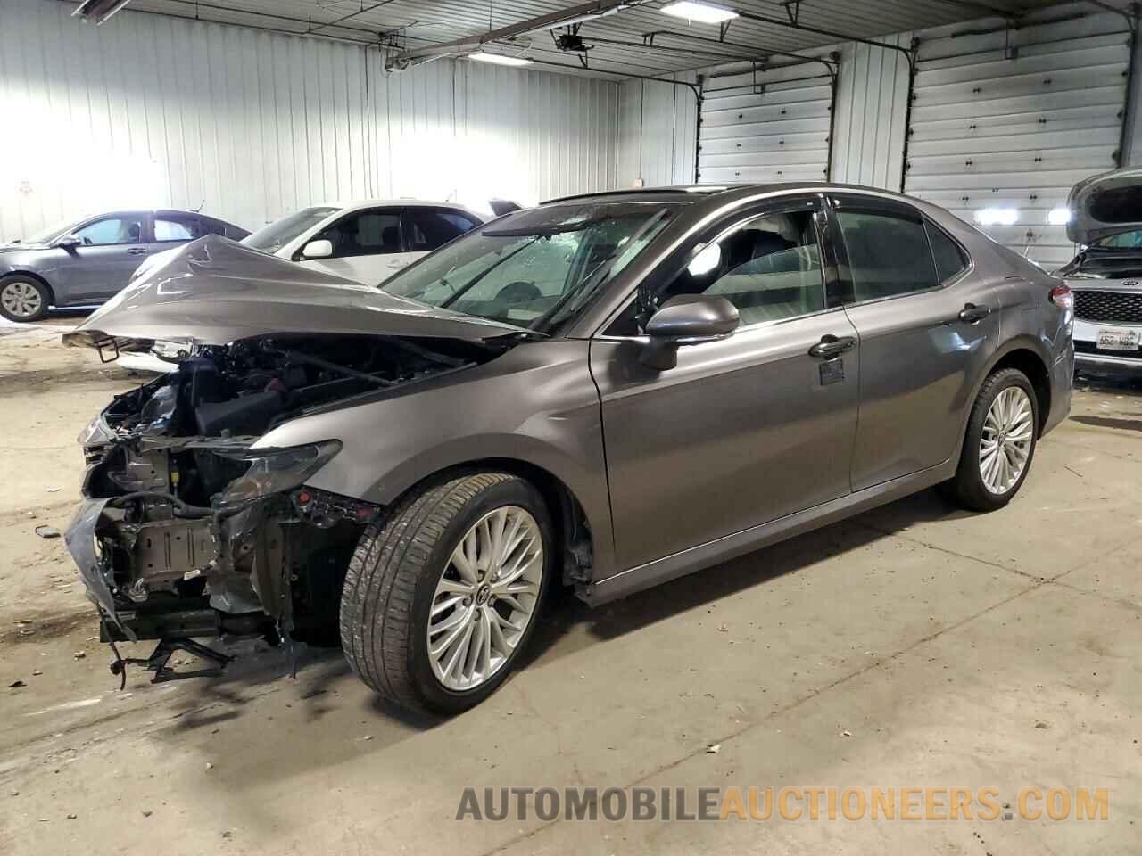 4T1B11HK7JU151442 TOYOTA CAMRY 2018