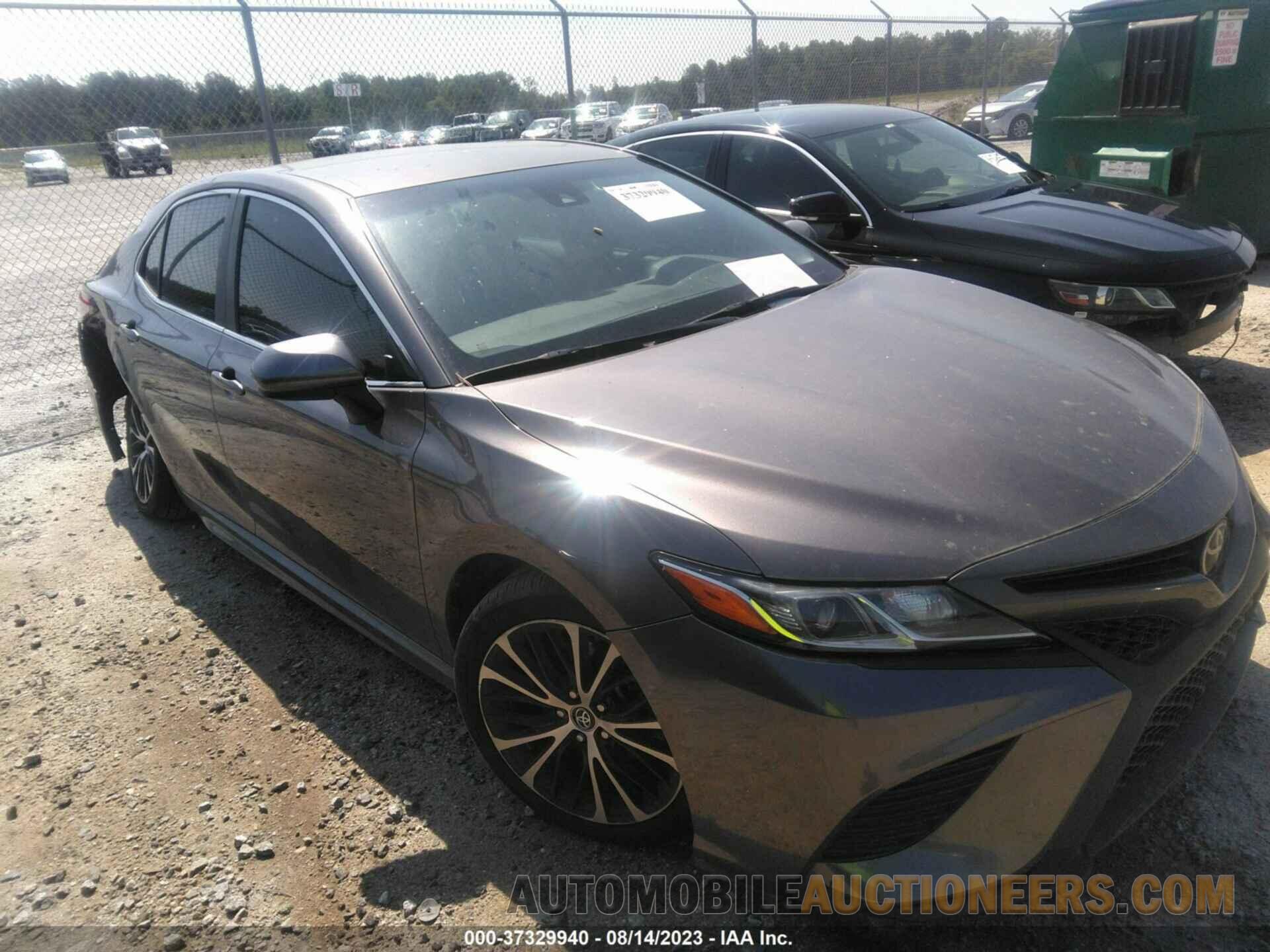 4T1B11HK7JU155524 TOYOTA CAMRY 2018