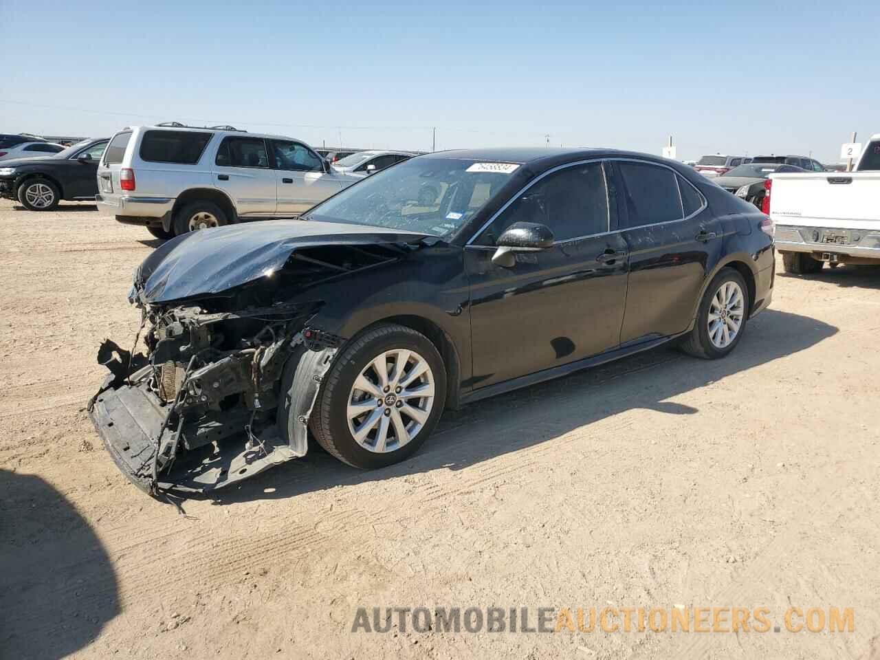 4T1B11HK7JU501524 TOYOTA CAMRY 2018