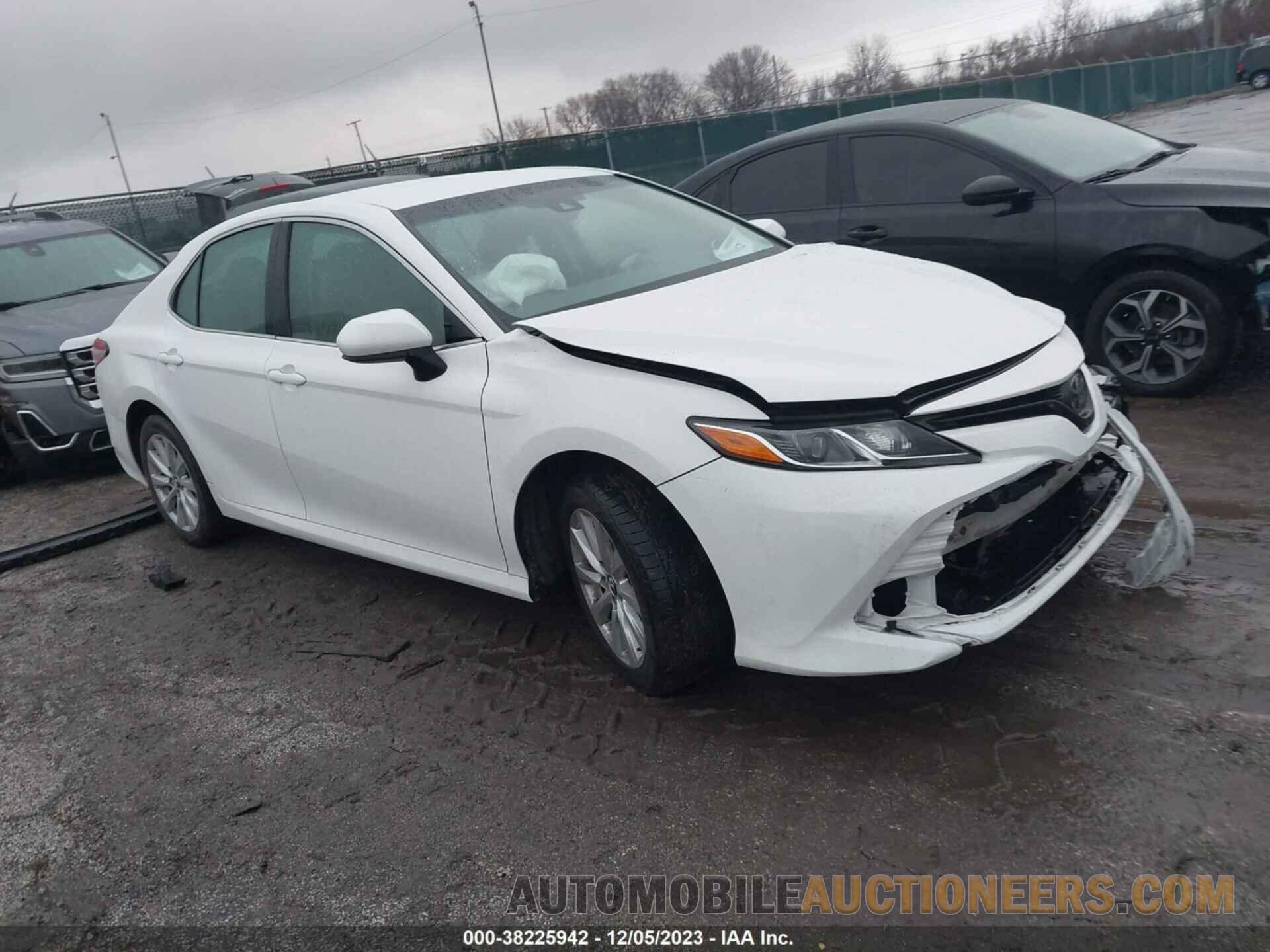 4T1B11HK7JU502690 TOYOTA CAMRY 2018