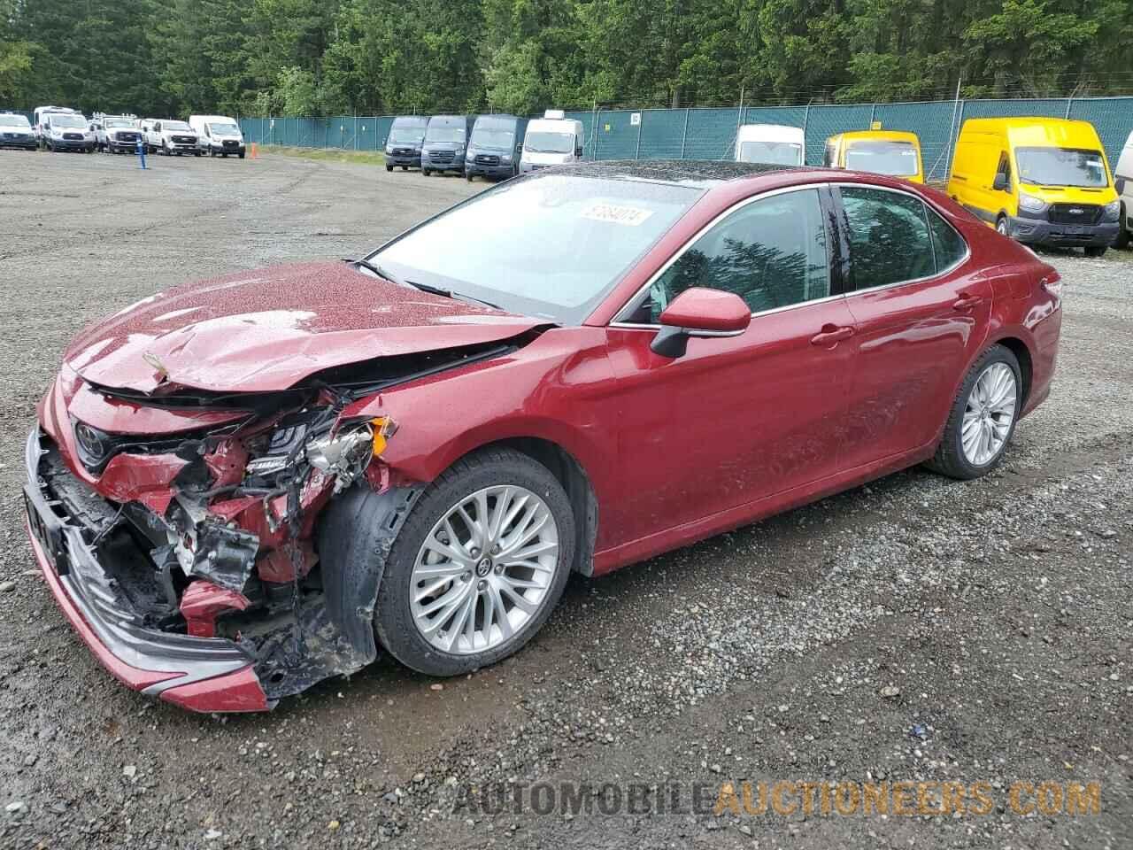 4T1B11HK7JU504164 TOYOTA CAMRY 2018