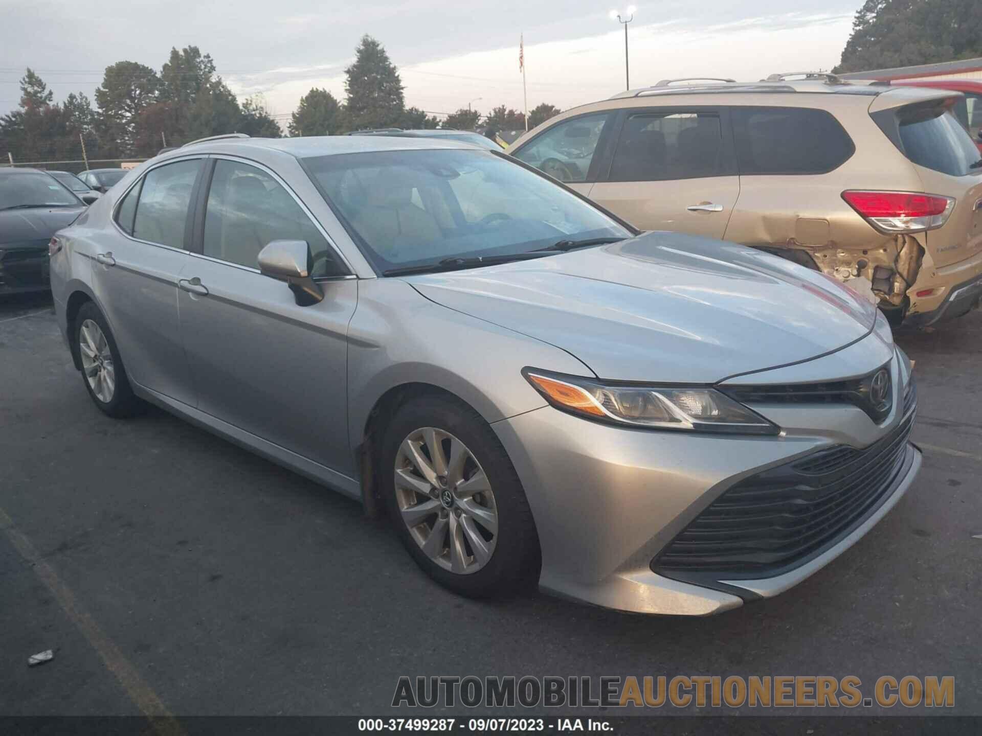 4T1B11HK7JU504911 TOYOTA CAMRY 2018