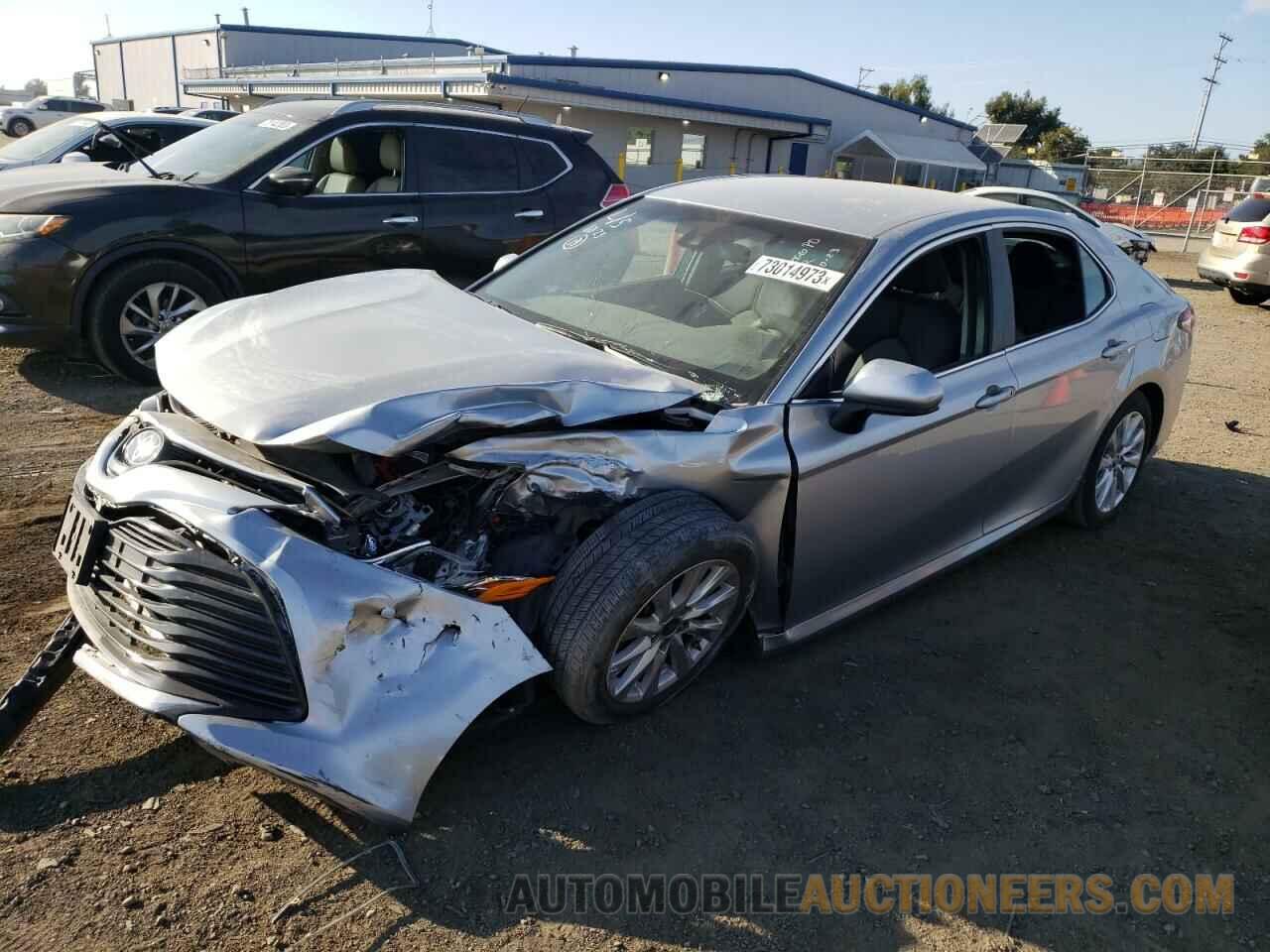 4T1B11HK7JU508070 TOYOTA CAMRY 2018