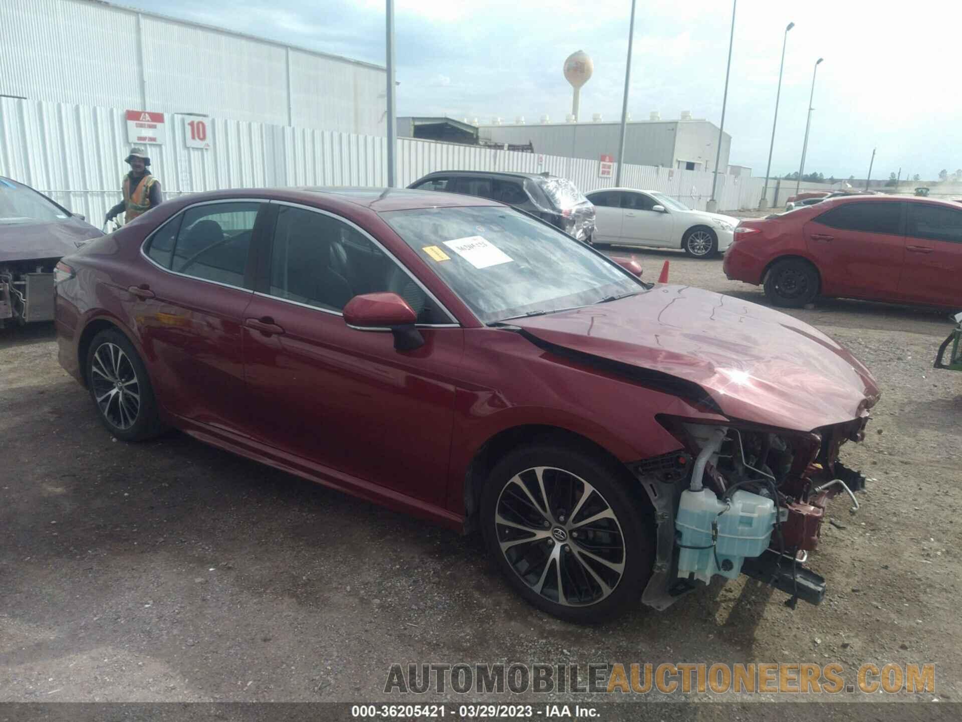 4T1B11HK7JU511650 TOYOTA CAMRY 2018