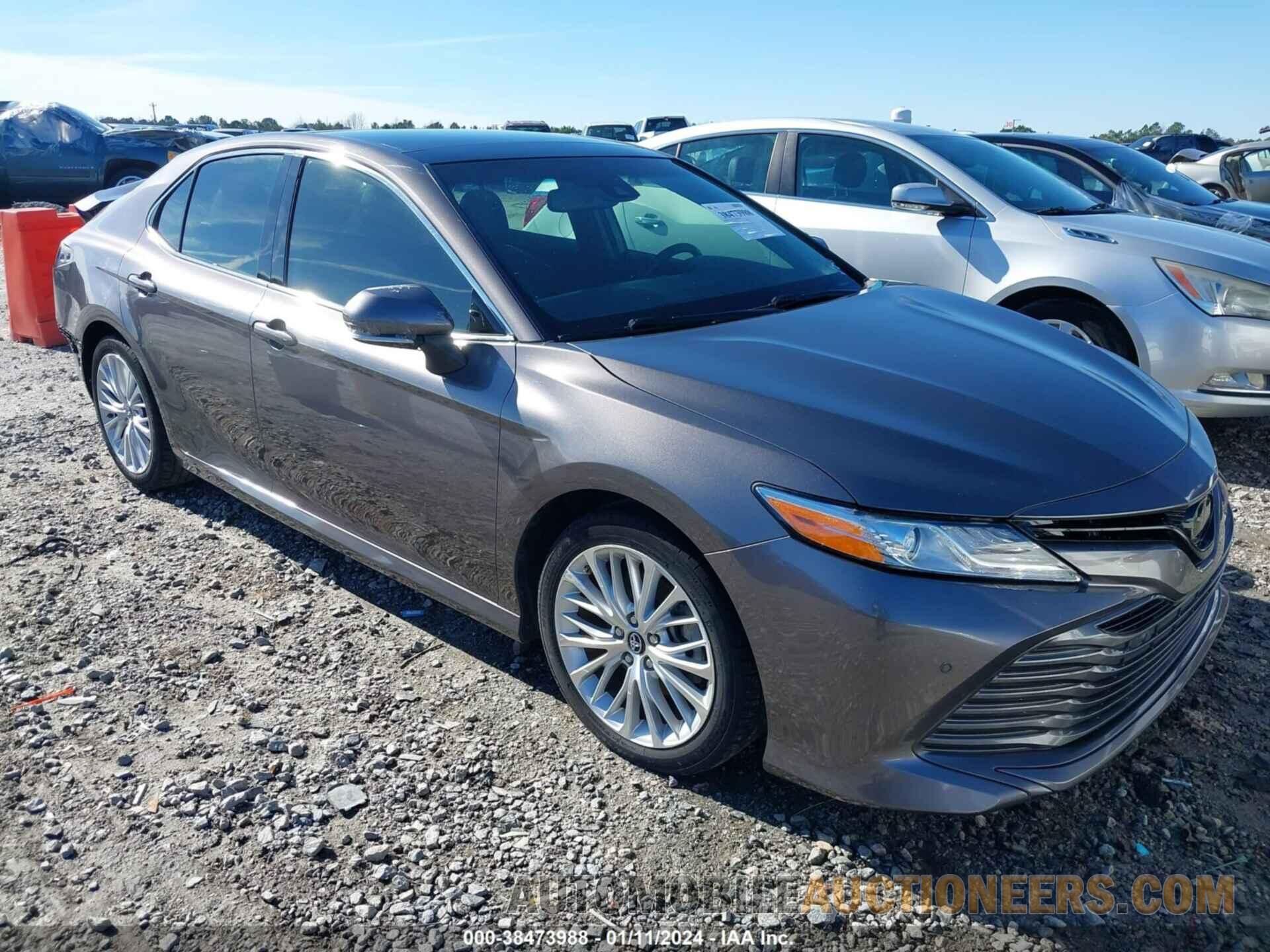 4T1B11HK7JU514676 TOYOTA CAMRY 2018