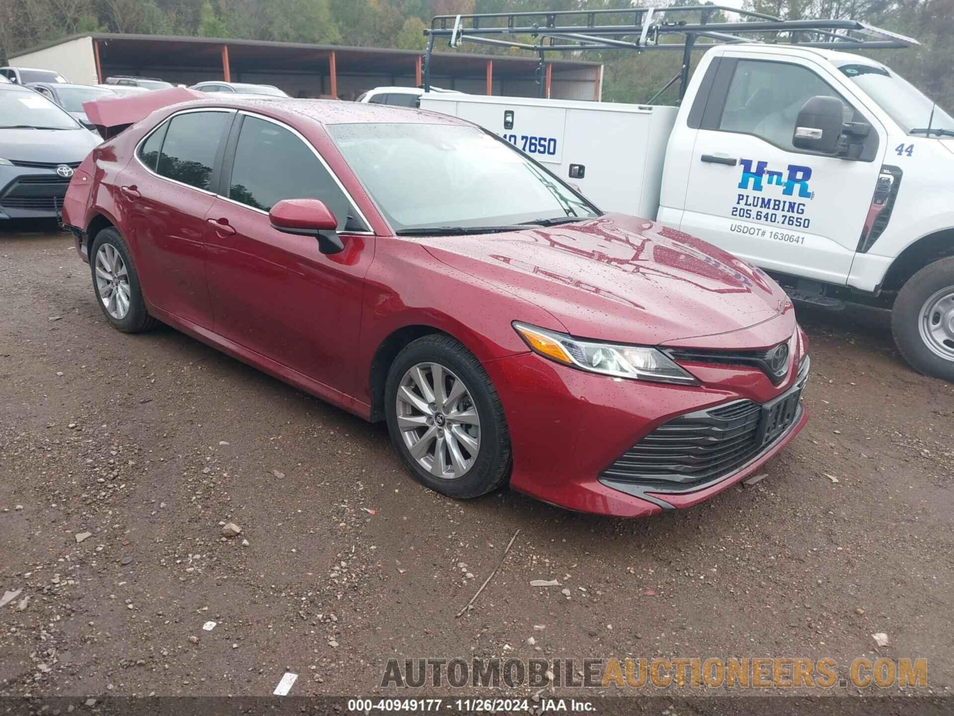 4T1B11HK7JU520557 TOYOTA CAMRY 2018