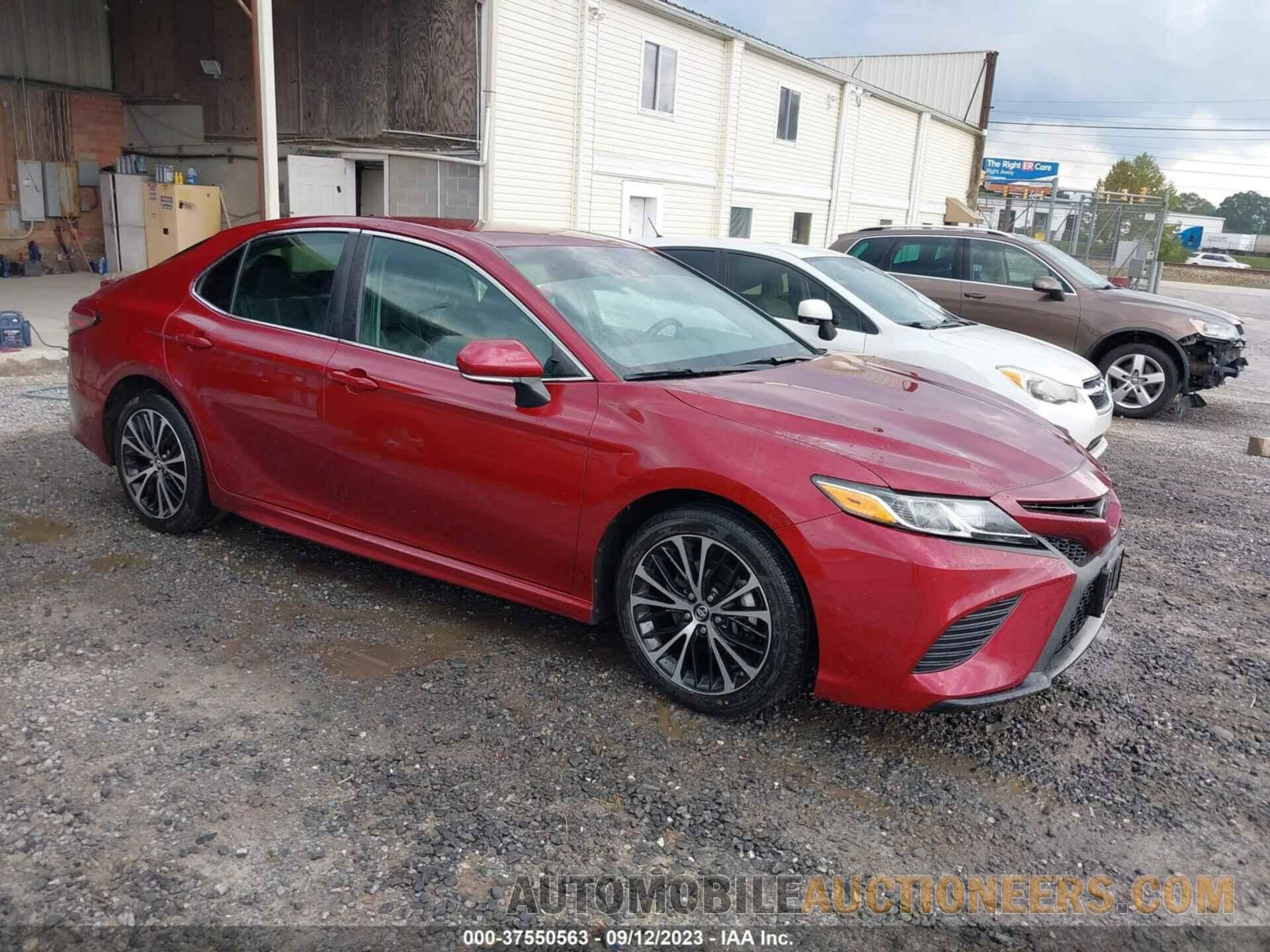 4T1B11HK7JU520770 TOYOTA CAMRY 2018