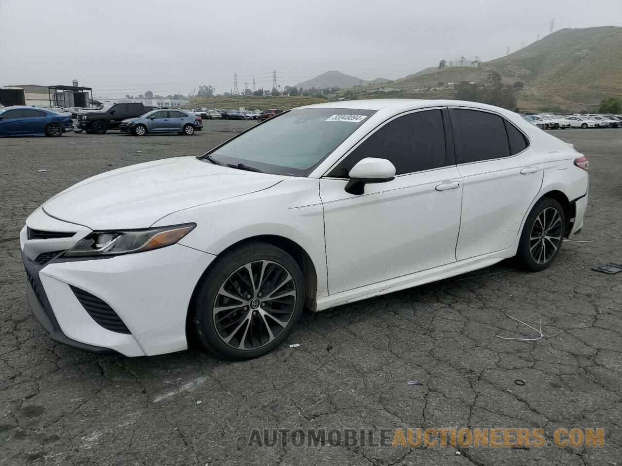 4T1B11HK7JU522194 TOYOTA CAMRY 2018