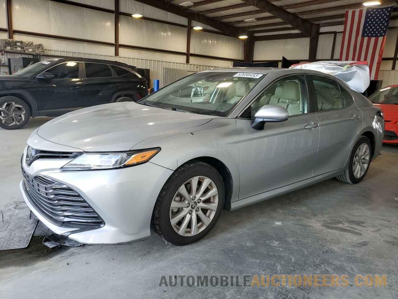 4T1B11HK7JU524446 TOYOTA CAMRY 2018