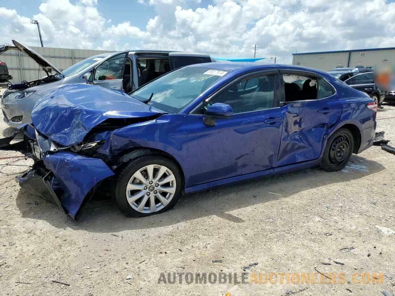 4T1B11HK7JU525595 TOYOTA CAMRY 2018