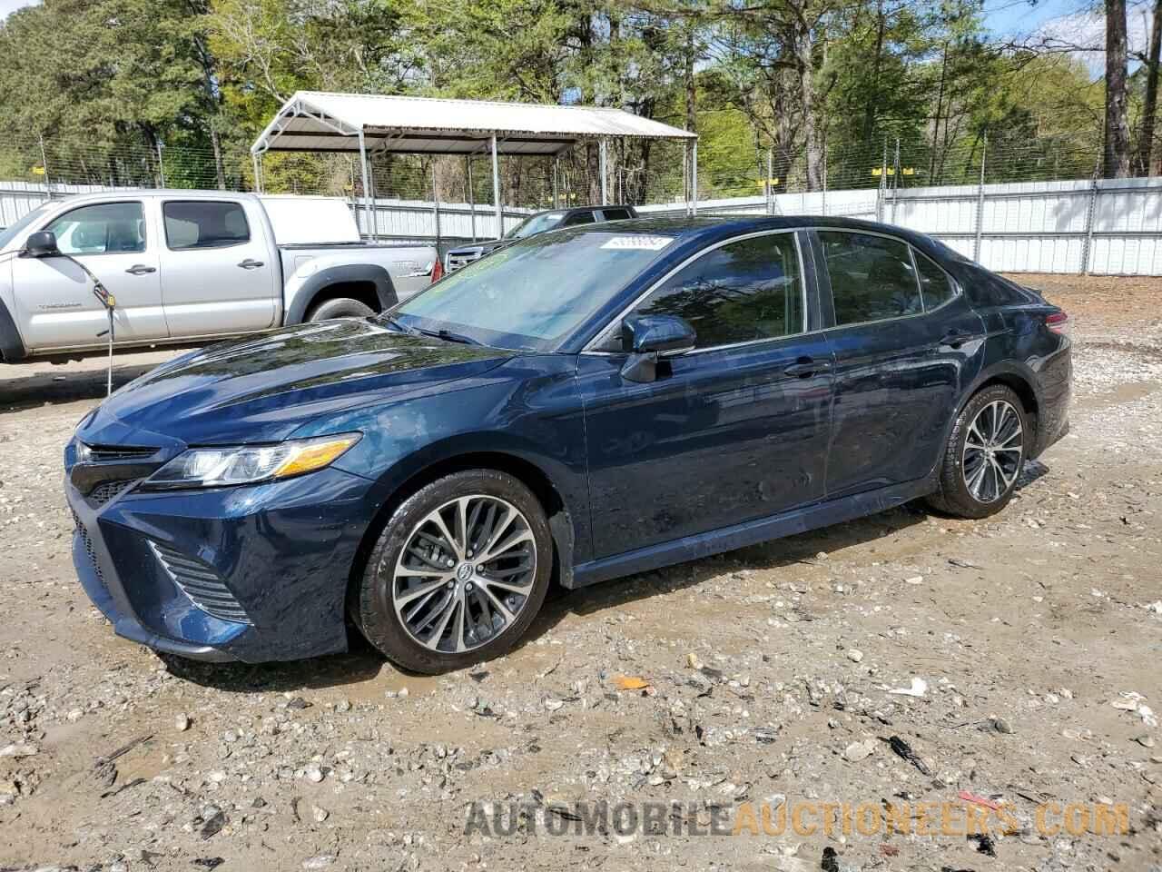 4T1B11HK7JU526231 TOYOTA CAMRY 2018