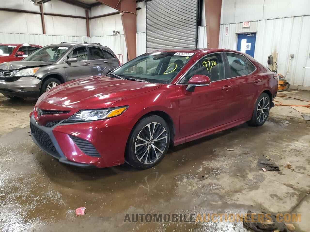 4T1B11HK7JU528318 TOYOTA CAMRY 2018