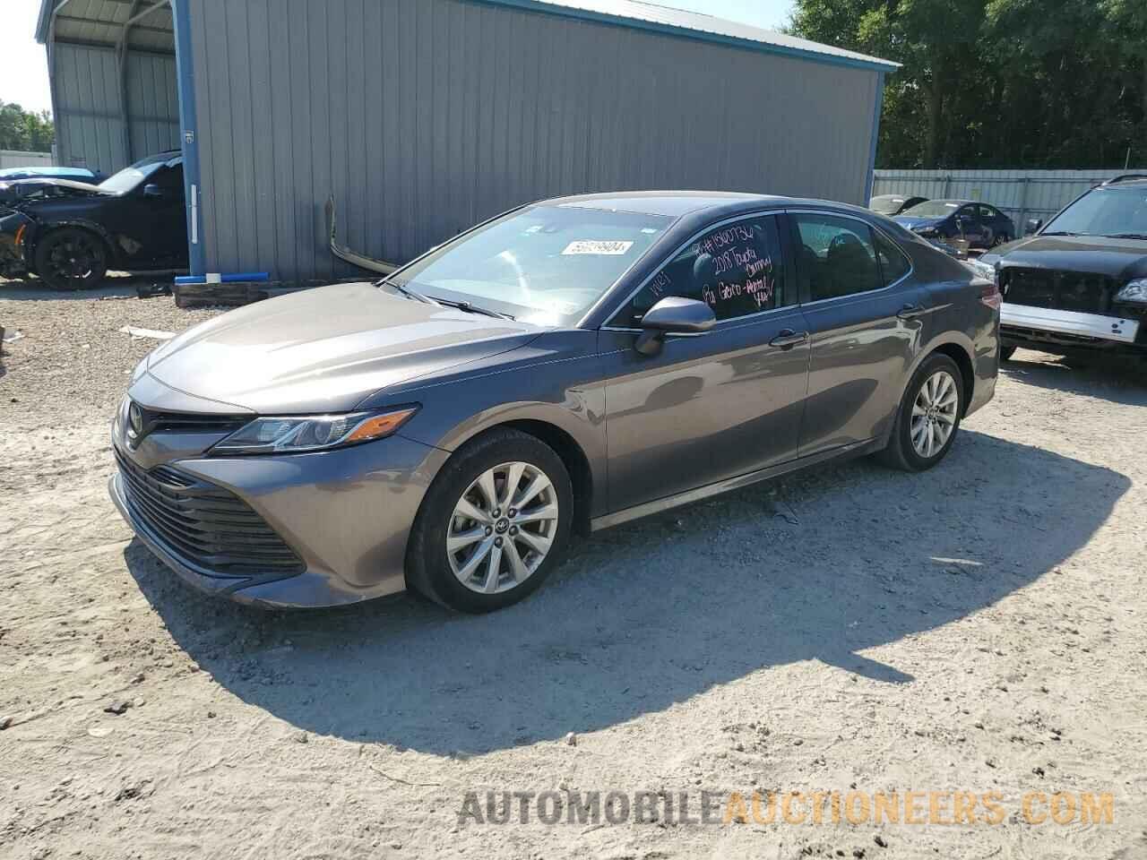 4T1B11HK7JU529372 TOYOTA CAMRY 2018