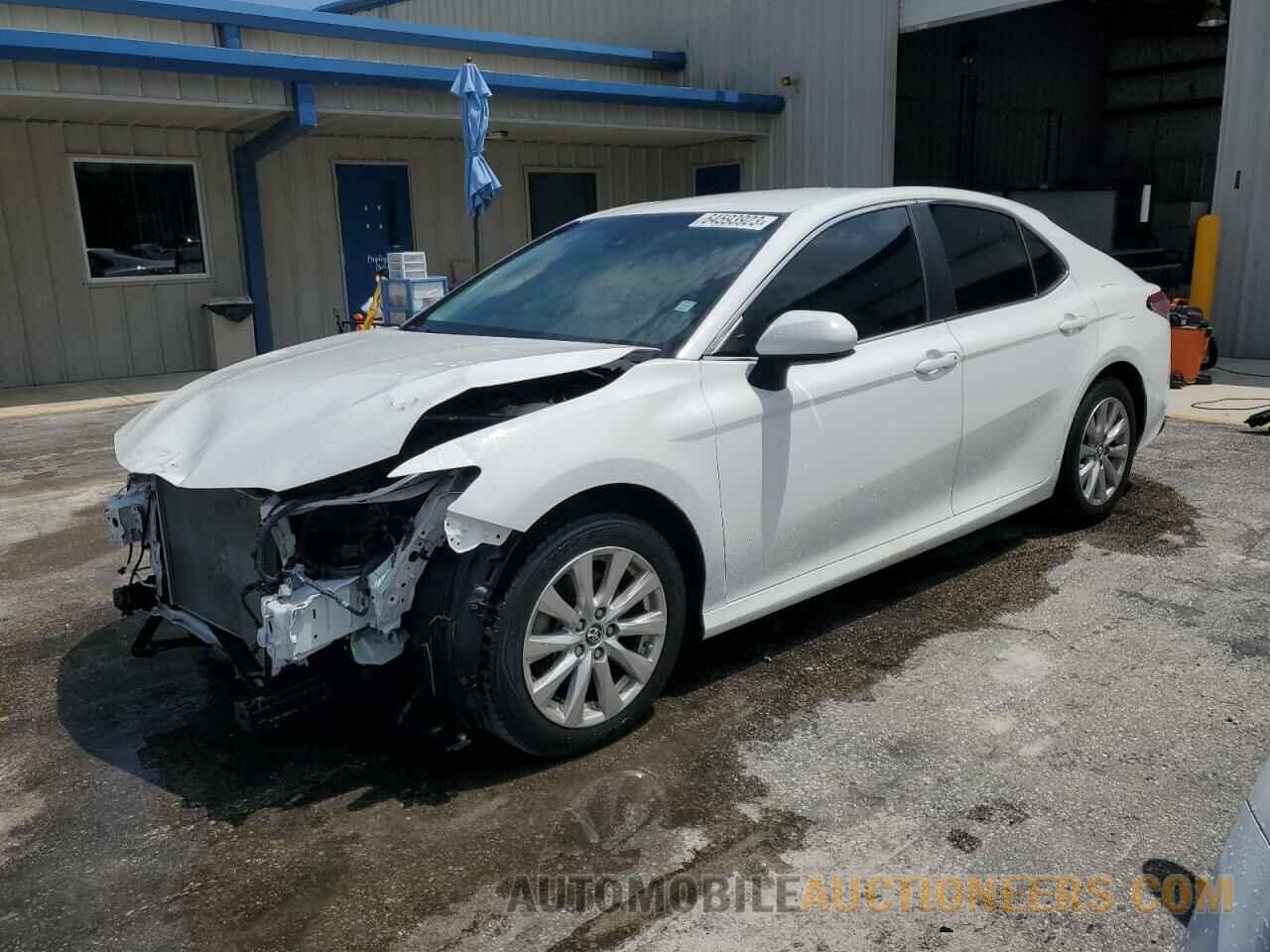 4T1B11HK7JU531106 TOYOTA CAMRY 2018