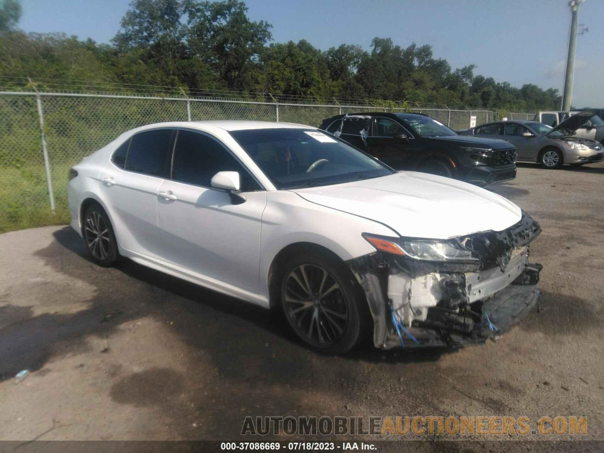 4T1B11HK7JU531526 TOYOTA CAMRY 2018