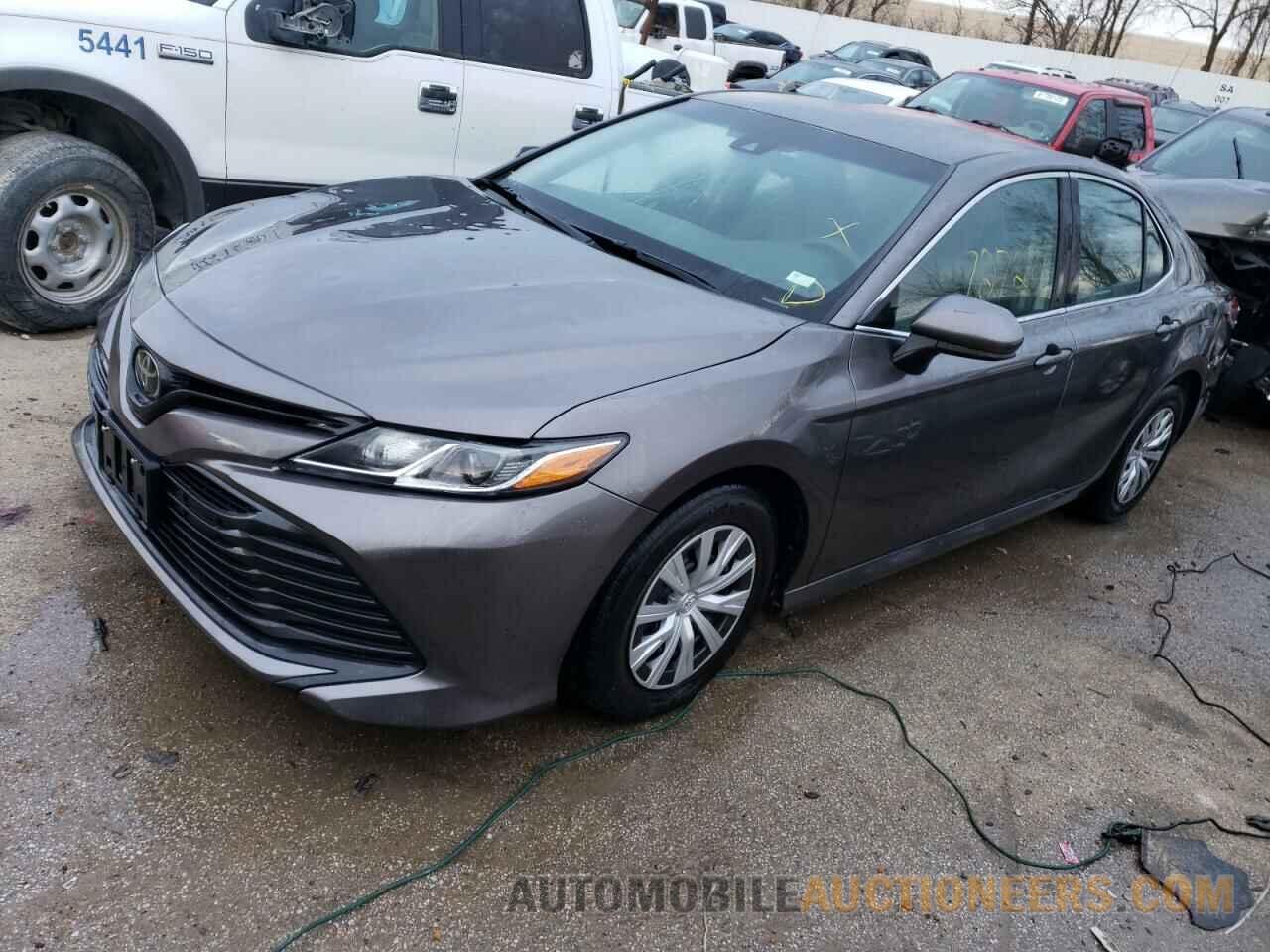 4T1B11HK7JU532837 TOYOTA CAMRY 2018