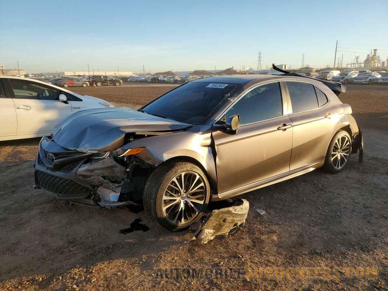 4T1B11HK7JU535852 TOYOTA CAMRY 2018