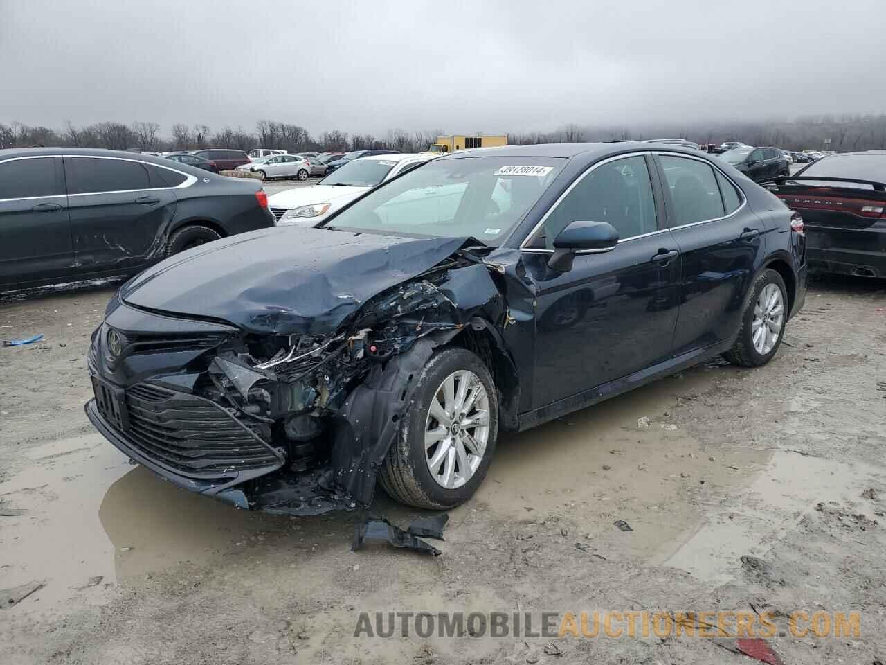 4T1B11HK7JU537097 TOYOTA CAMRY 2018