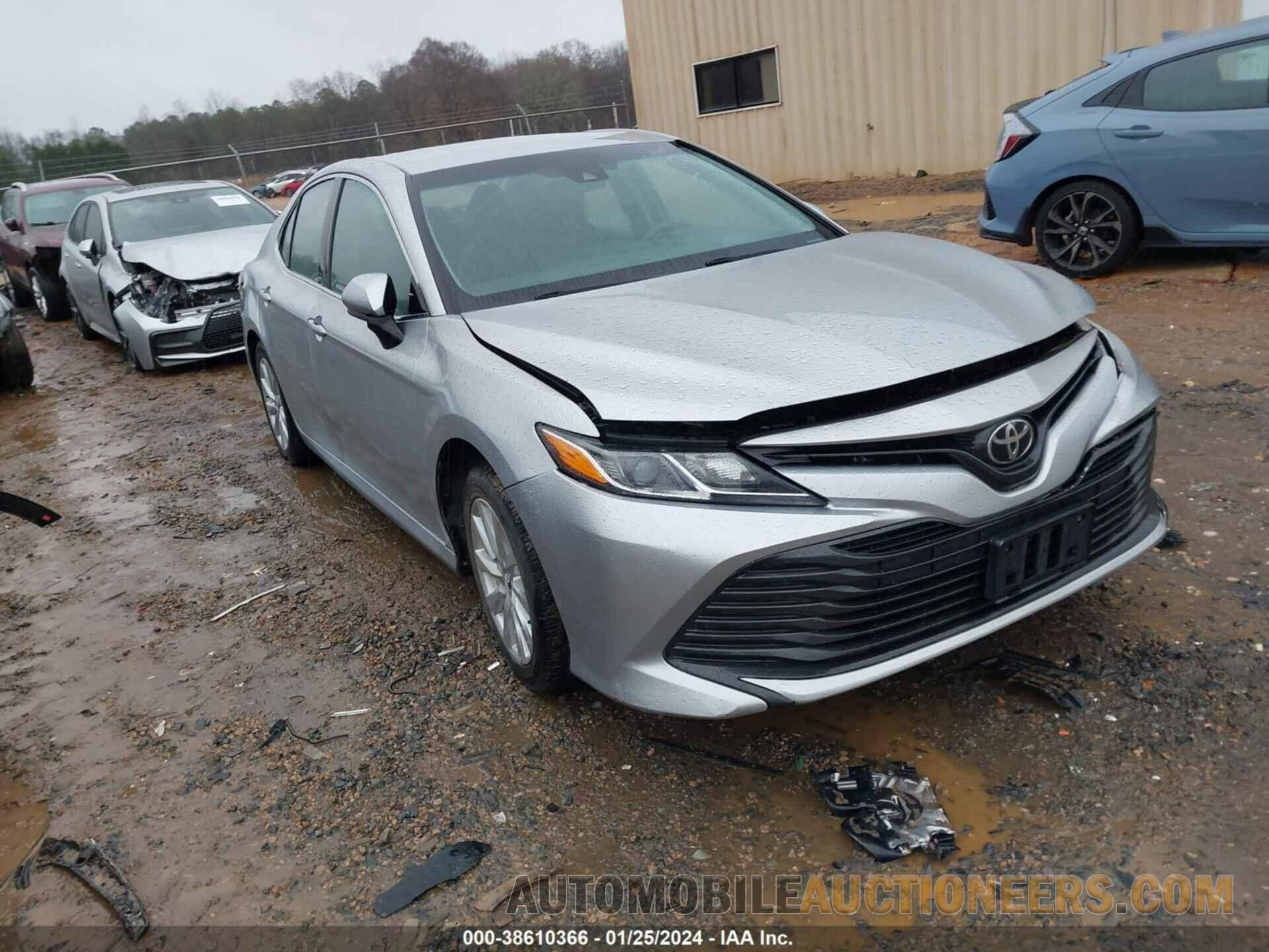 4T1B11HK7JU546057 TOYOTA CAMRY 2018