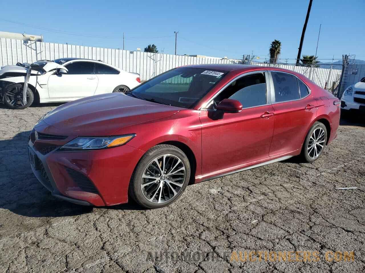 4T1B11HK7JU546575 TOYOTA CAMRY 2018