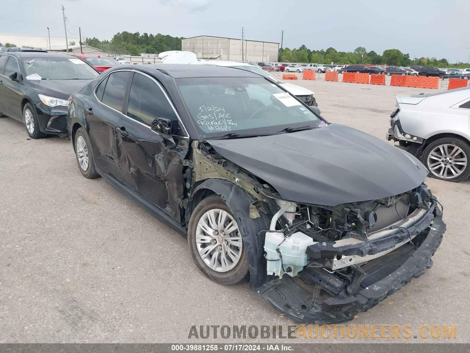 4T1B11HK7JU552683 TOYOTA CAMRY 2018