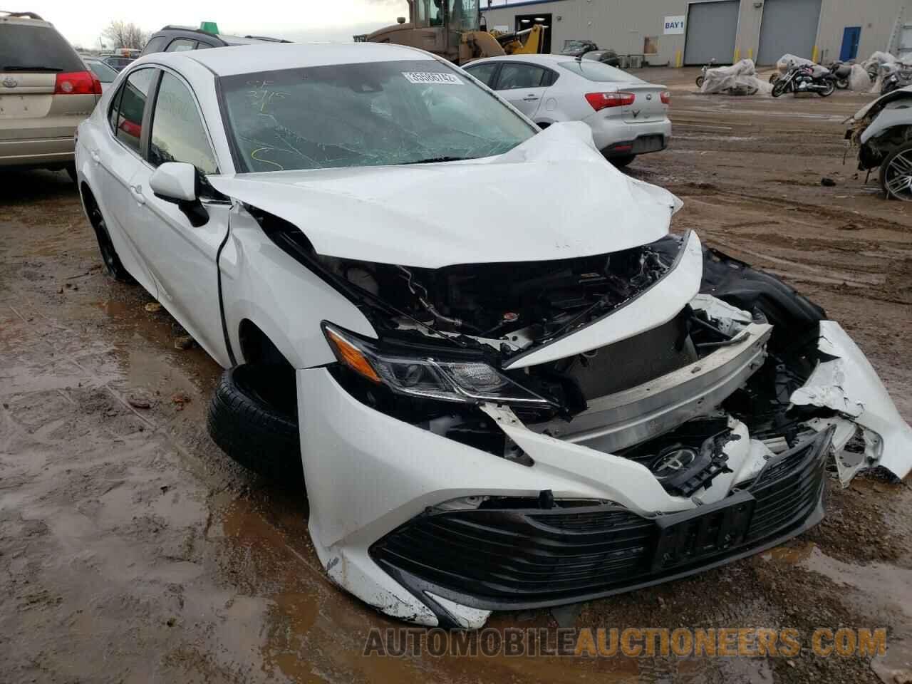 4T1B11HK7JU553994 TOYOTA CAMRY 2018