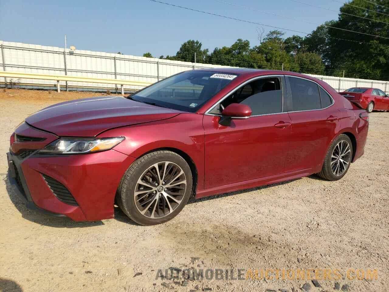 4T1B11HK7JU554949 TOYOTA CAMRY 2018