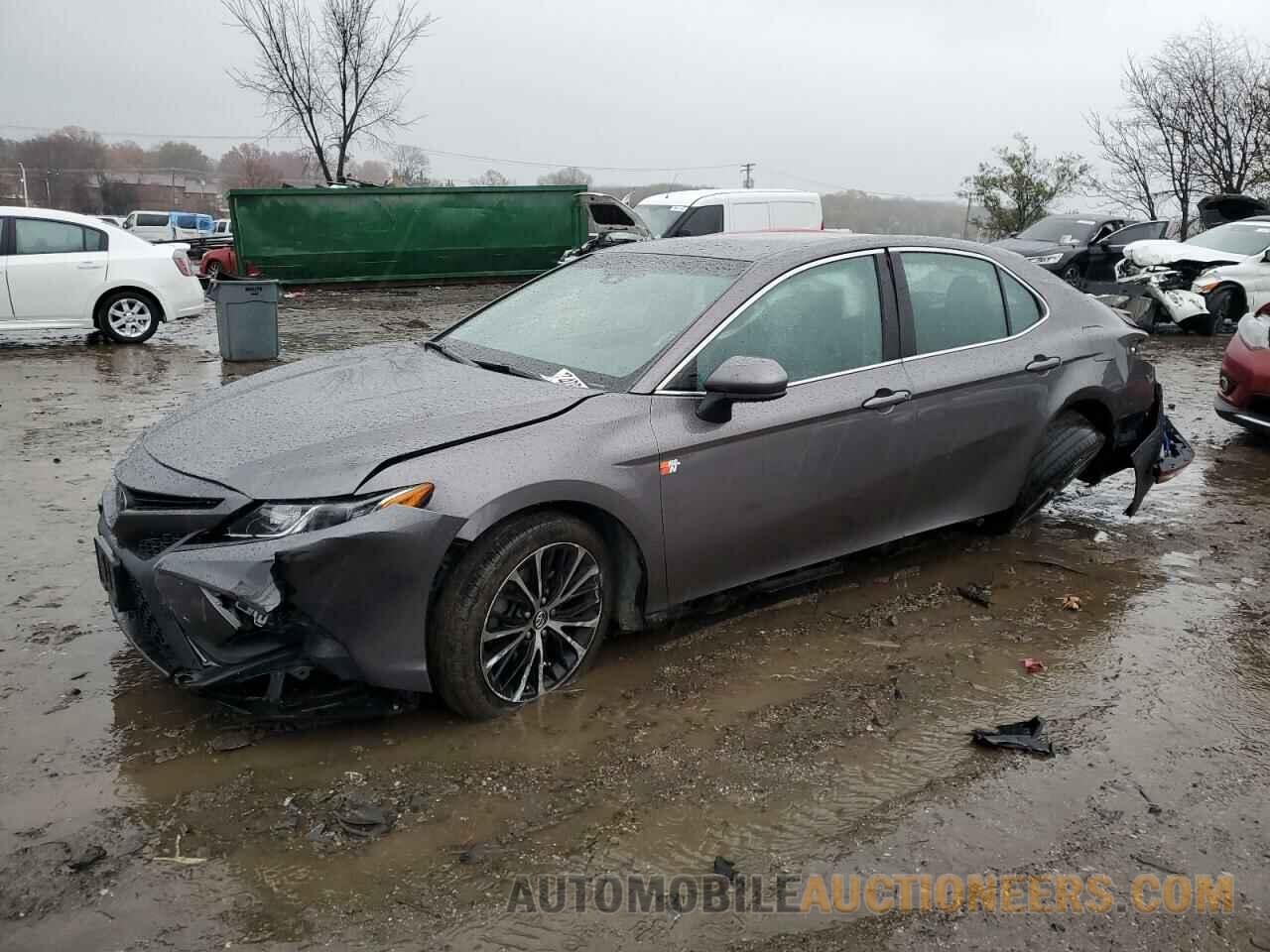 4T1B11HK7JU560637 TOYOTA CAMRY 2018