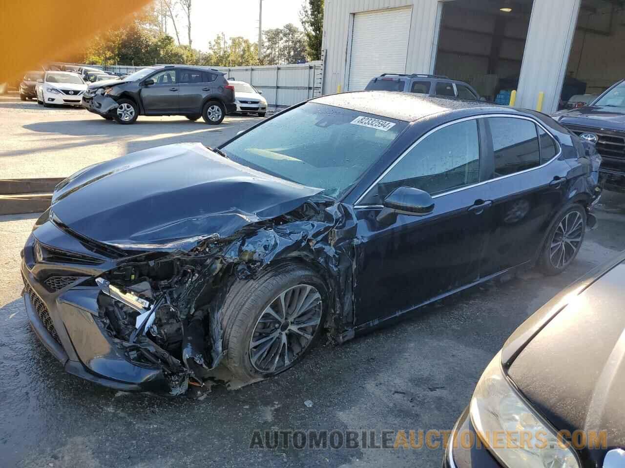 4T1B11HK7JU560802 TOYOTA CAMRY 2018