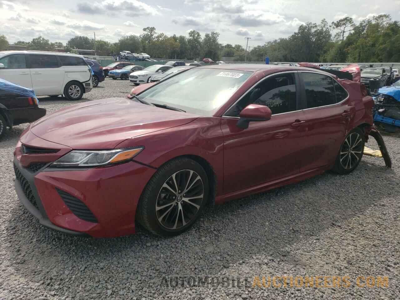 4T1B11HK7JU568608 TOYOTA CAMRY 2018