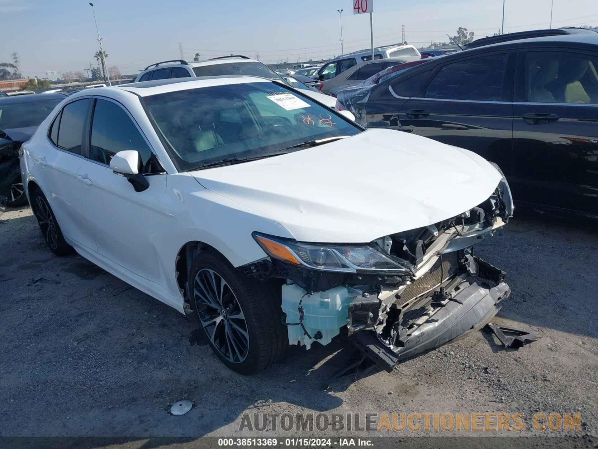 4T1B11HK7JU570097 TOYOTA CAMRY 2018