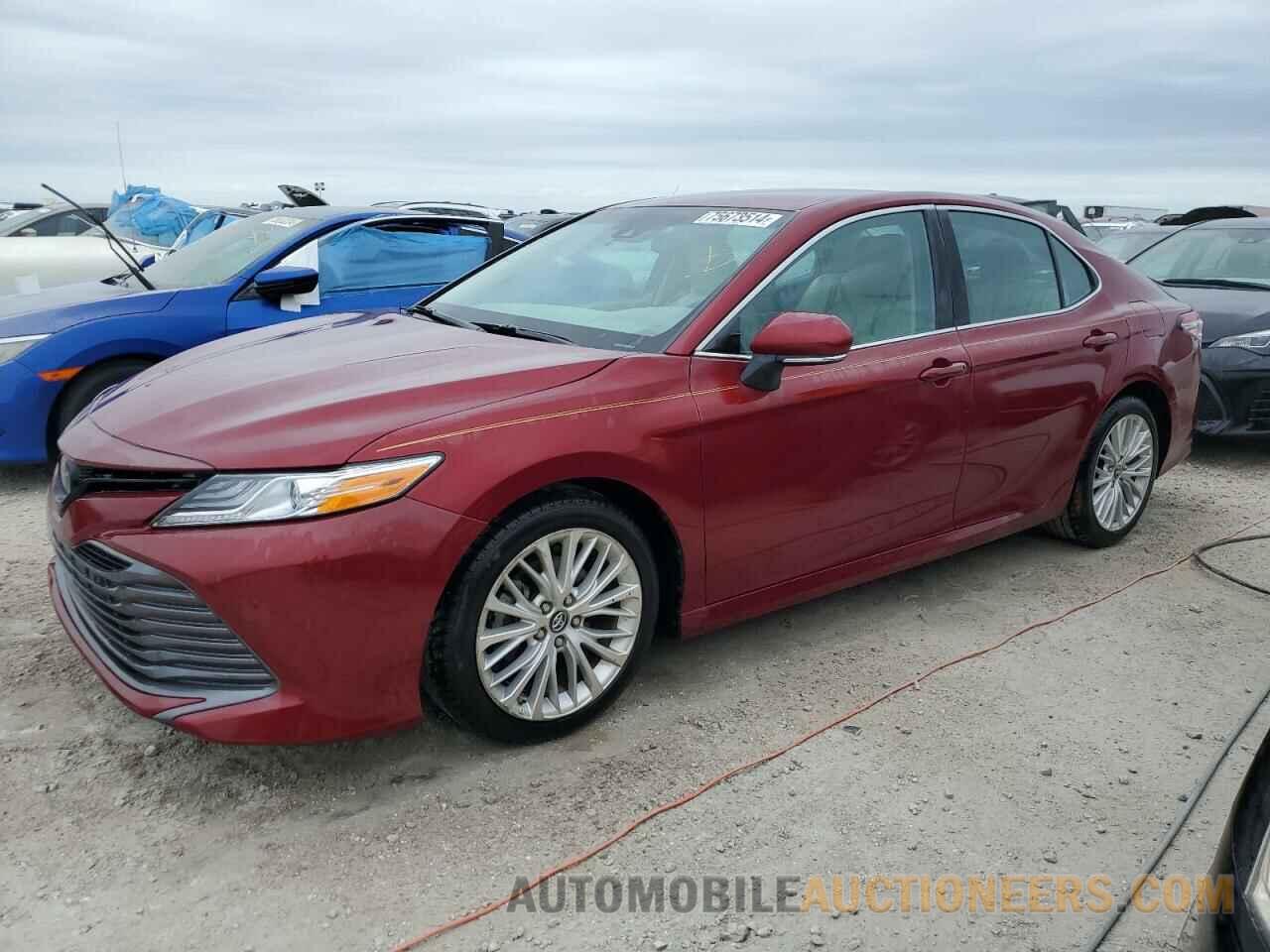 4T1B11HK7JU572089 TOYOTA CAMRY 2018