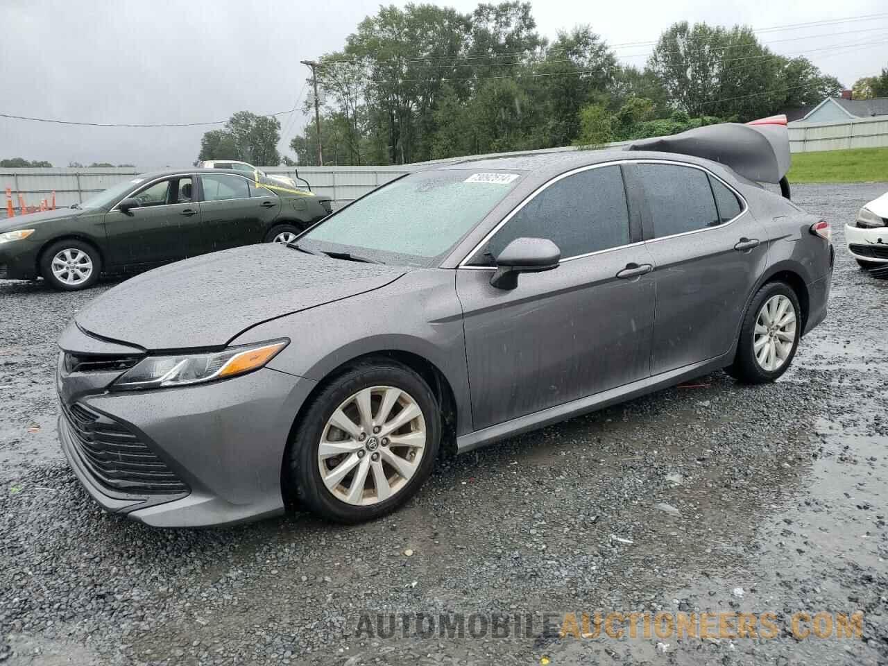 4T1B11HK7JU572285 TOYOTA CAMRY 2018