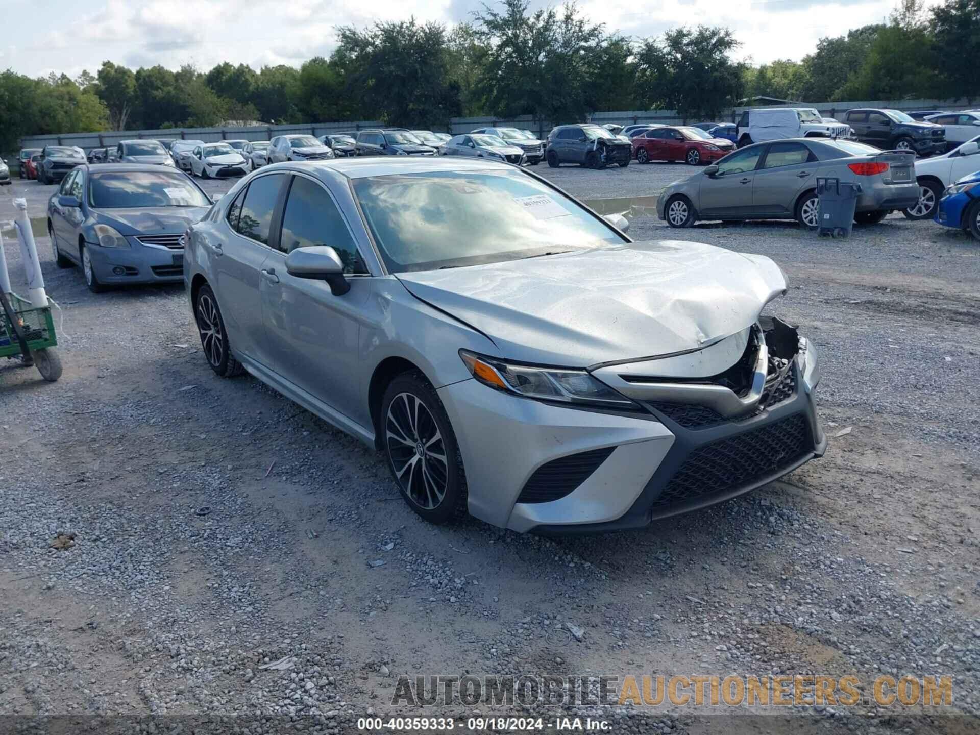 4T1B11HK7JU572321 TOYOTA CAMRY 2018