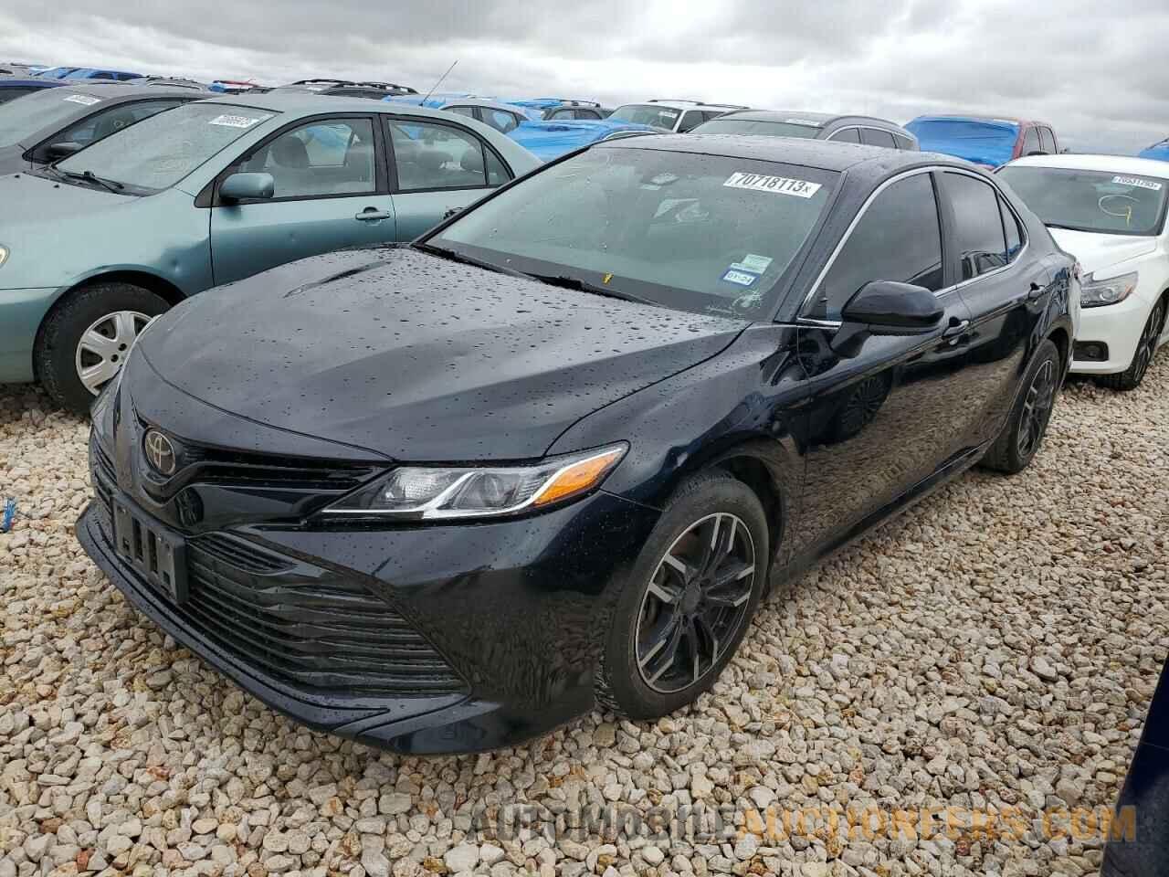 4T1B11HK7JU572903 TOYOTA CAMRY 2018