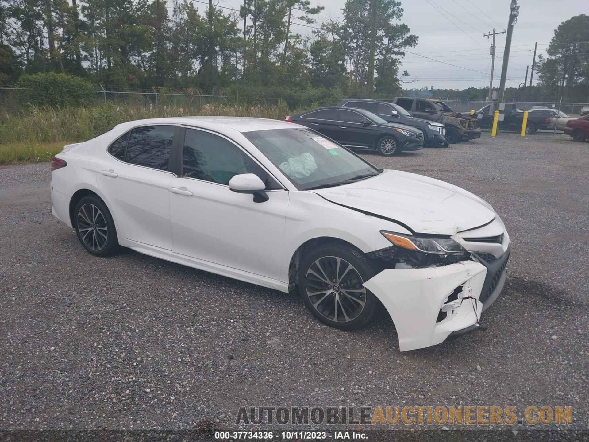 4T1B11HK7JU574747 TOYOTA CAMRY 2018