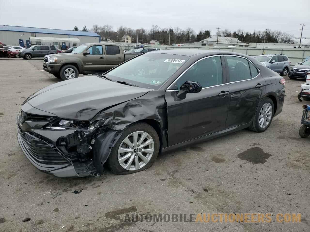 4T1B11HK7JU575400 TOYOTA CAMRY 2018