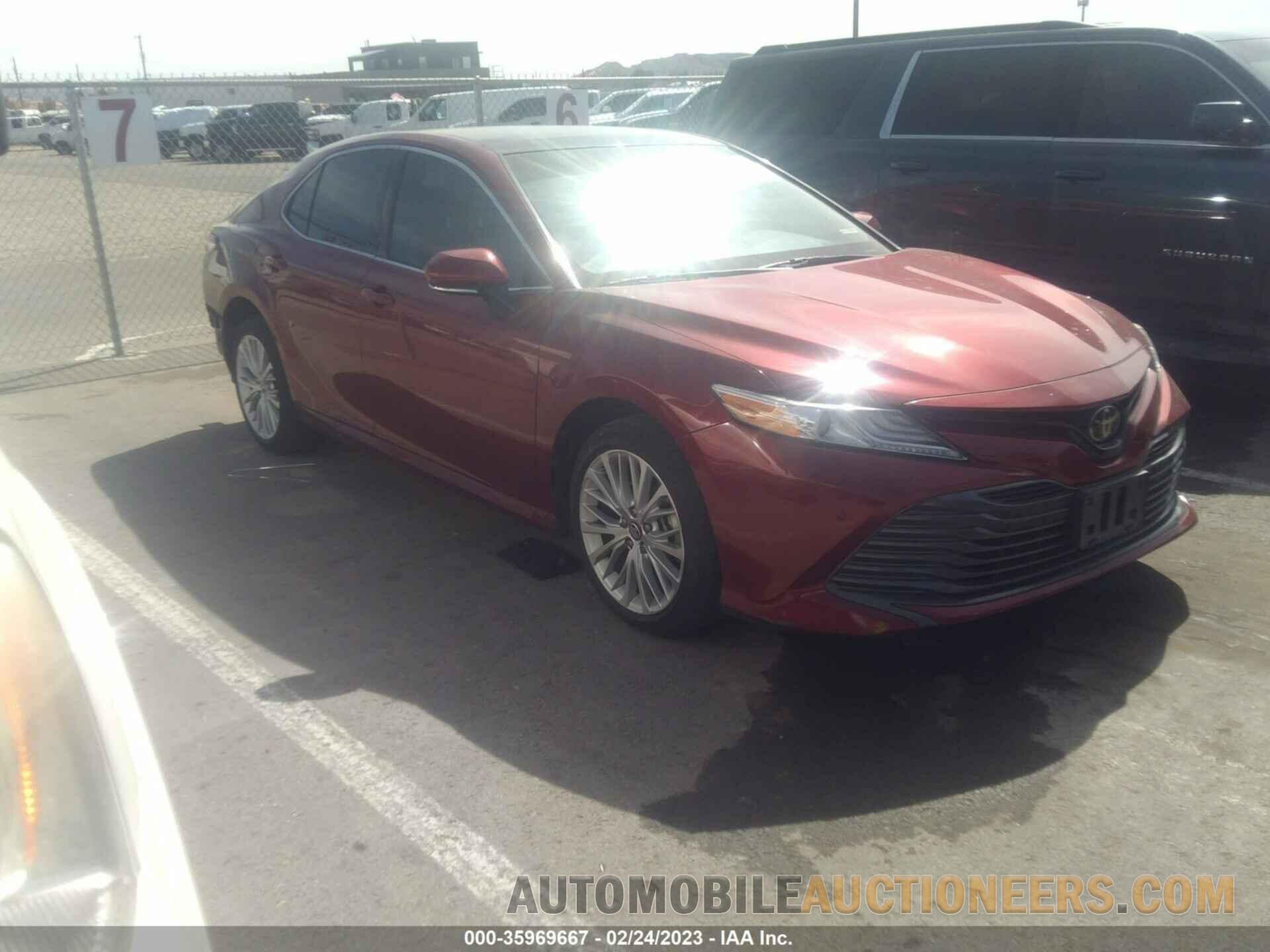 4T1B11HK7JU576725 TOYOTA CAMRY 2018