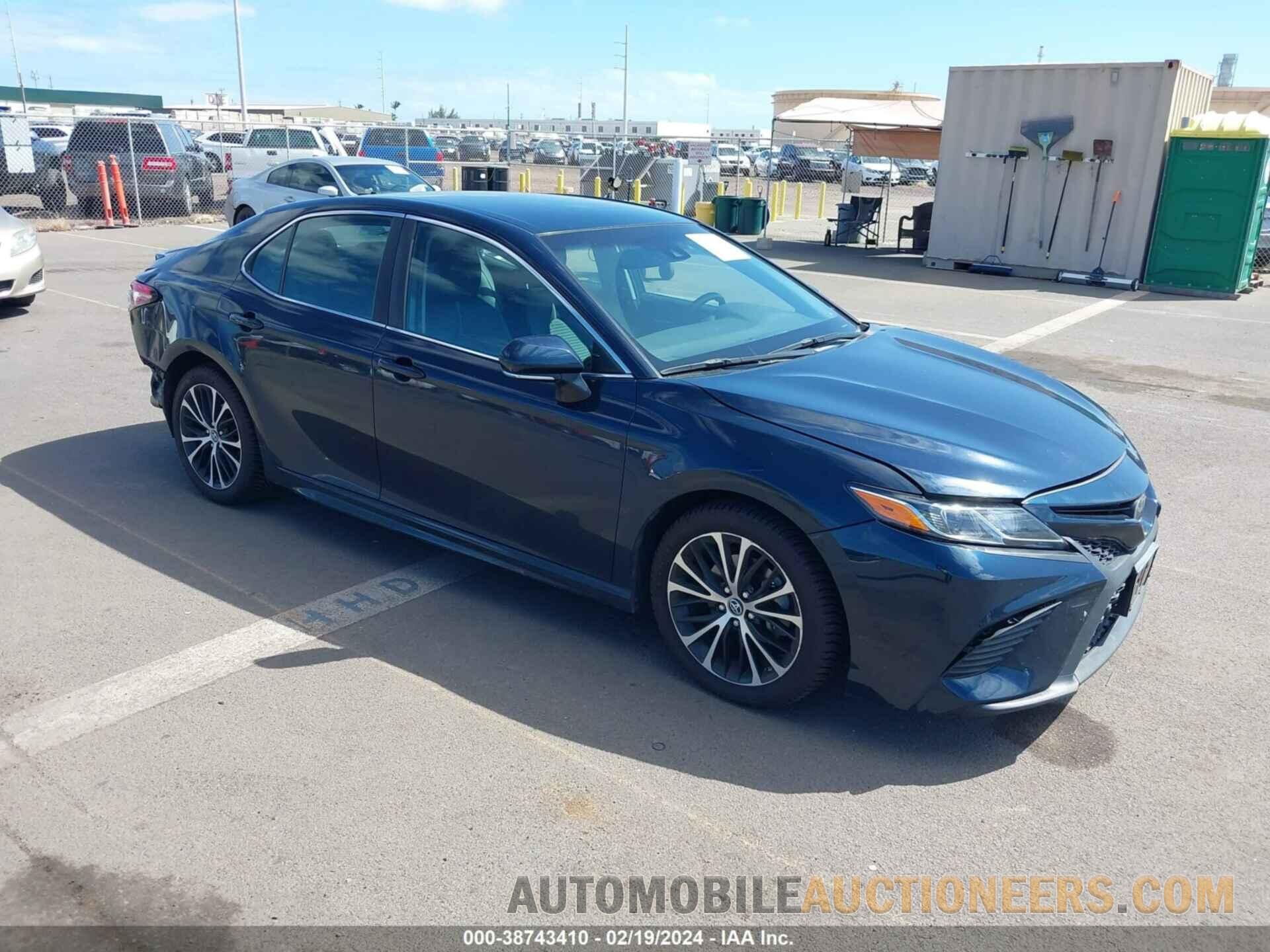 4T1B11HK7JU581150 TOYOTA CAMRY 2018