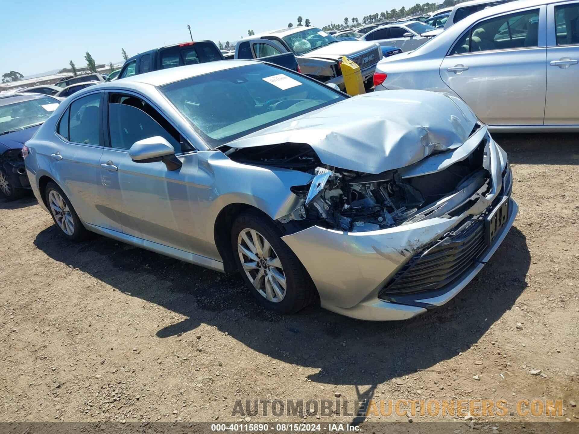 4T1B11HK7JU581519 TOYOTA CAMRY 2018