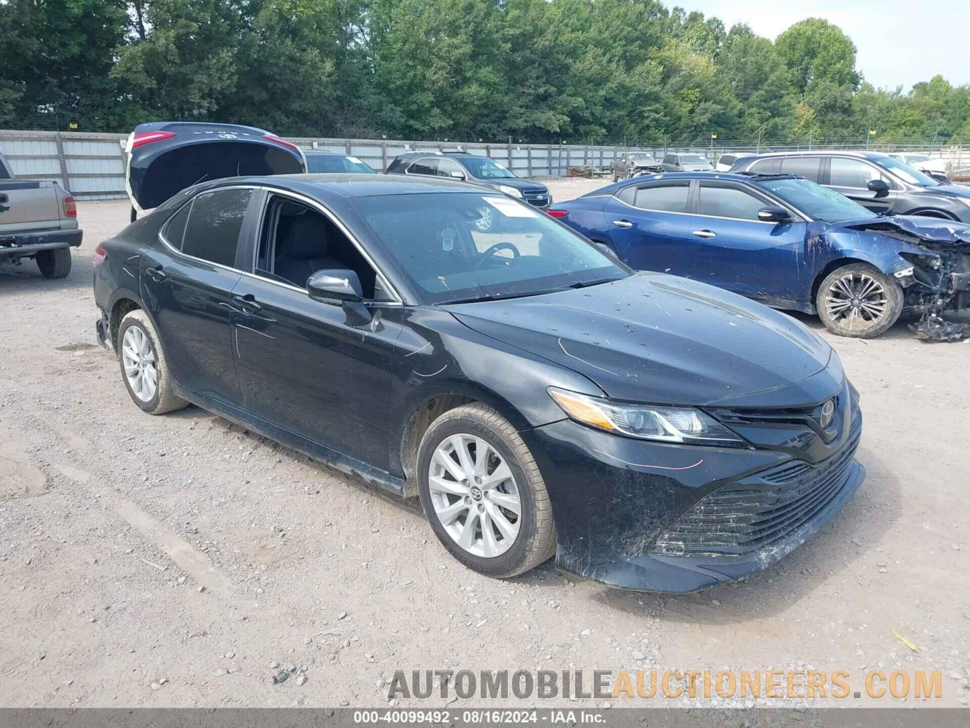 4T1B11HK7JU583450 TOYOTA CAMRY 2018