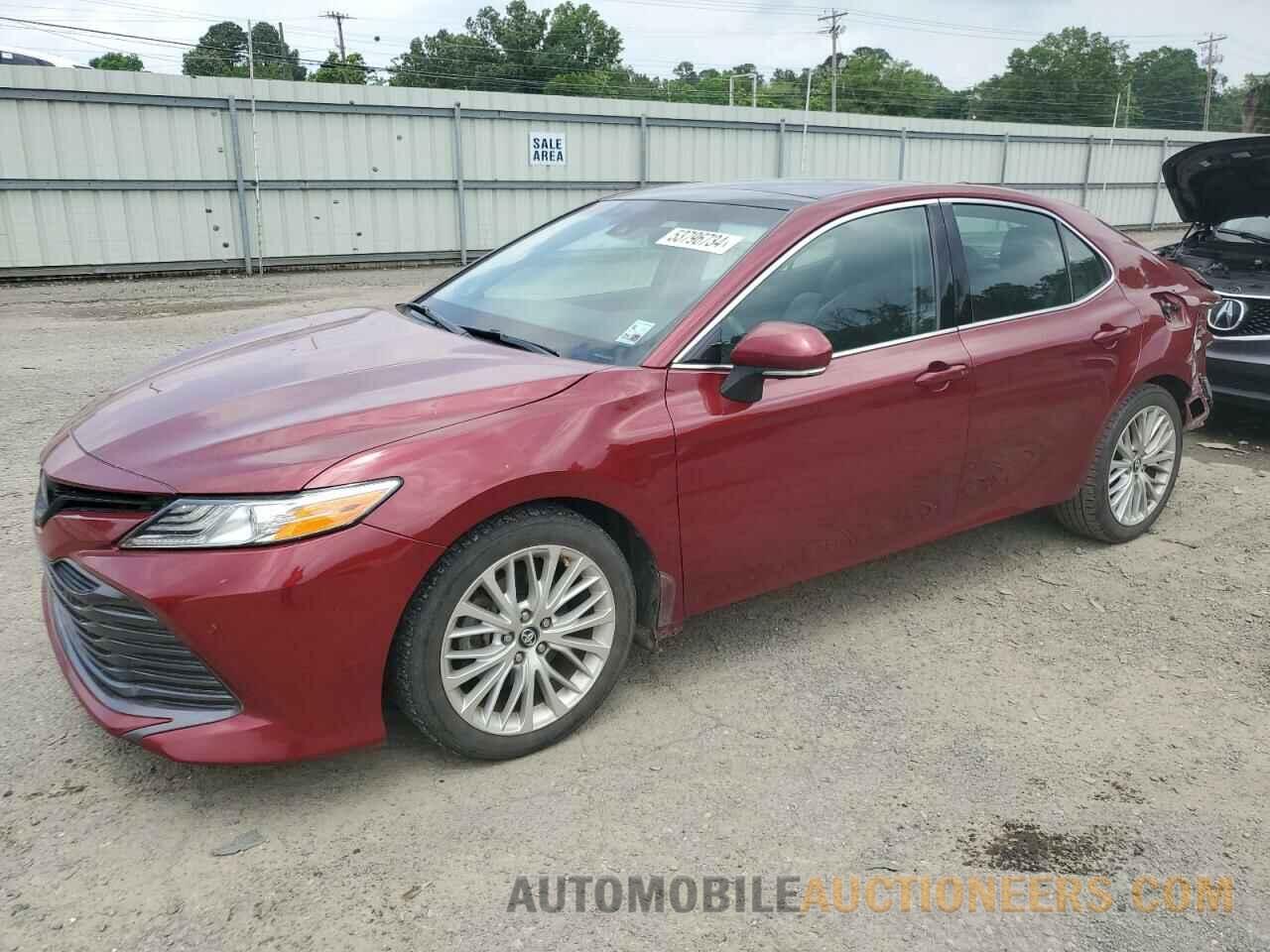 4T1B11HK7JU585019 TOYOTA CAMRY 2018