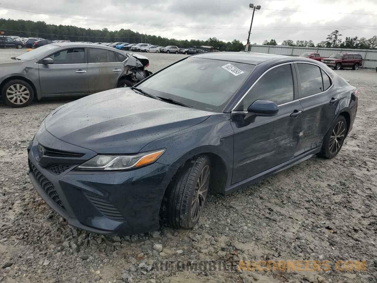 4T1B11HK7JU587109 TOYOTA CAMRY 2018